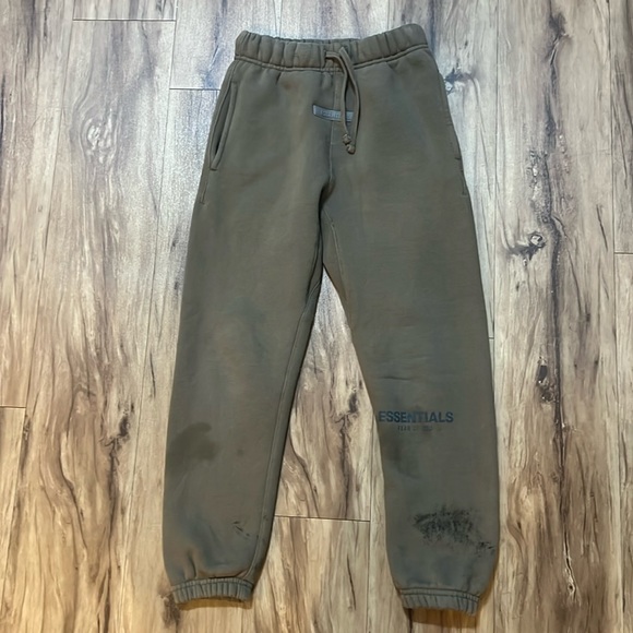 Essentials Other - Essentials sweatpants for your kiddo size 8❤️👍🏼🥰